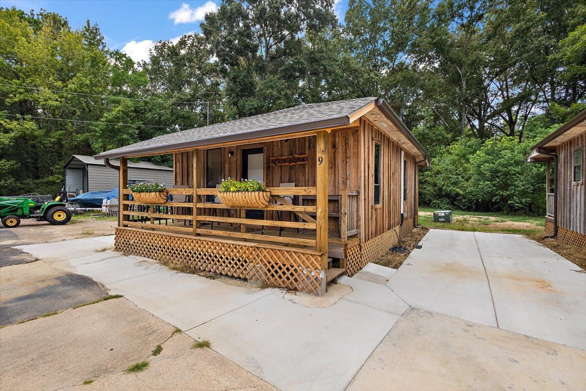 Cabin9-3